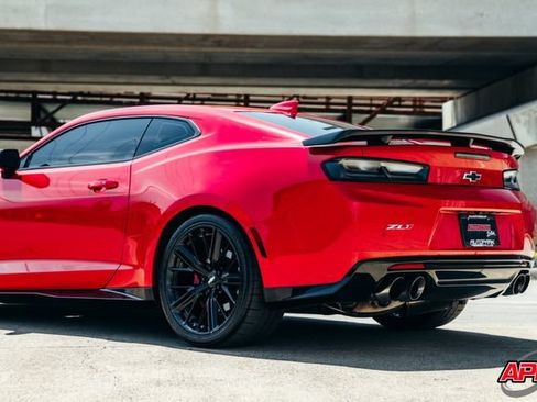 Used 2018 Chevrolet Camaro ZL1 RWD image 50