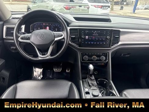 Used 2021 Volkswagen Atlas SEL R-Line image 16