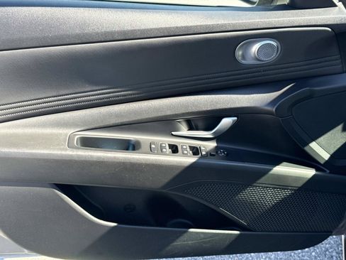 Certified 2023 Hyundai Elantra SEL w/ Convenience Package FWD image 18