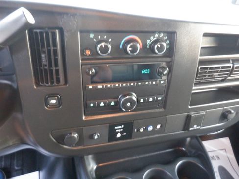 Used 2023 GMC Savana 2500 w/ Driver Convenience Package image 16