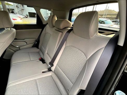 Certified 2025 Kia Soul EX image 15