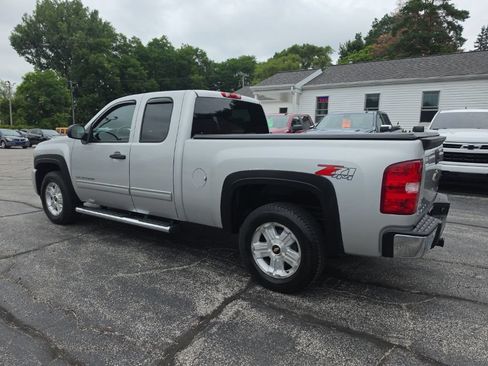 Used 2011 Chevrolet Silverado 1500 LT w/ All-Star Edition AWD/4WD image 4