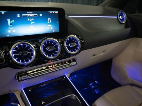 New 2026 Mercedes-Benz GLA 250 image 24
