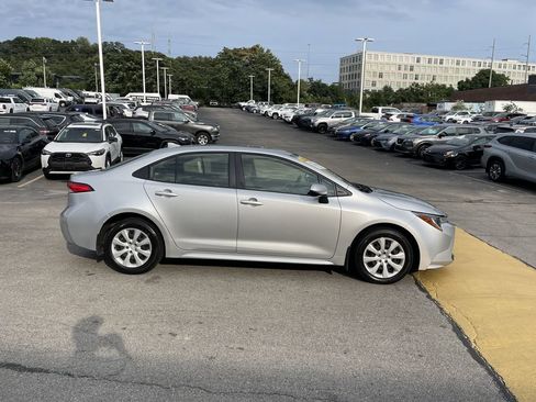 Certified 2024 Toyota Corolla LE FWD image 7