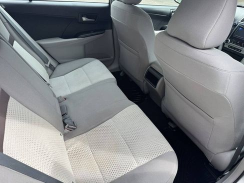 Used 2013 Toyota Camry LE FWD image 19