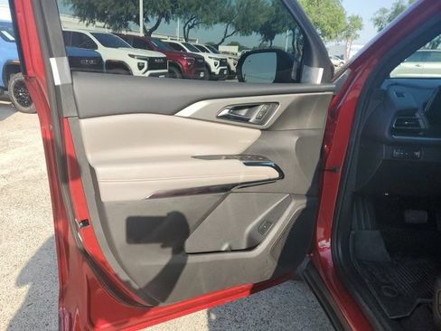 New 2026 Chevrolet Traverse LT w/ Driver Confidence Package FWD image 19