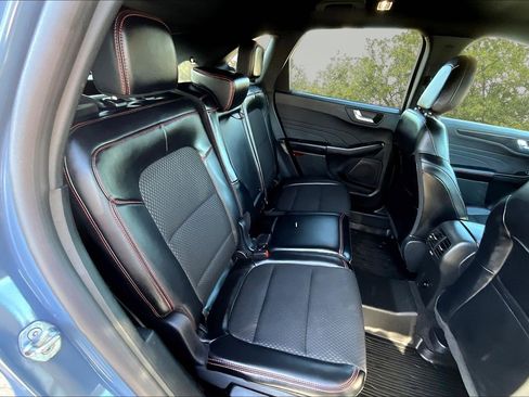 Used 2025 Ford Escape ST-Line Elite image 27