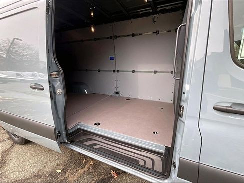 New 2026 Mercedes-Benz Sprinter 2500 image 9