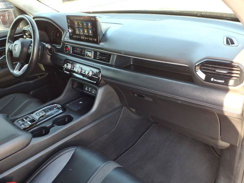 Used 2023 Honda Pilot EX-L image 10