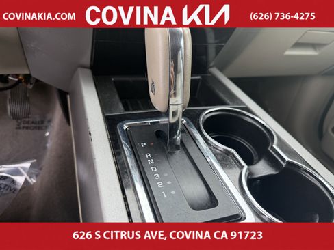 Used 2012 Ford Expedition Limited image 23