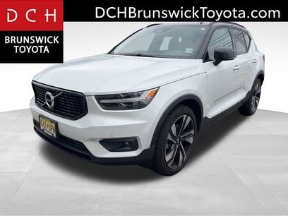 Used 2021 Volvo XC40 T5 R-Design w/ Climate Package