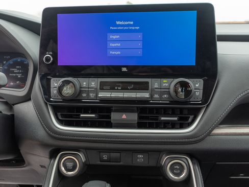 Used 2024 Toyota Grand Highlander Limited image 13