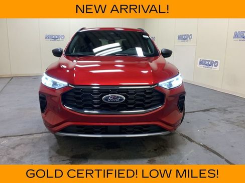 Used 2024 Ford Escape ST-Line w/ Tech Pack #1 AWD/4WD image 8