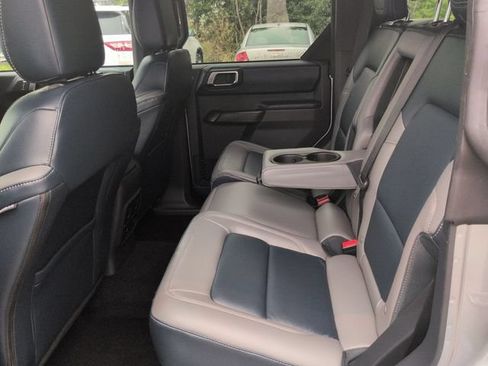 Used 2024 Ford Bronco Outer Banks AWD/4WD image 24