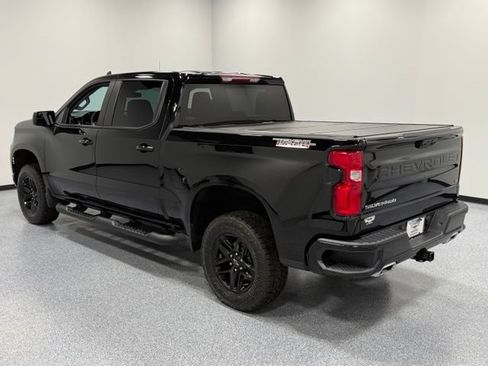 Used 2023 Chevrolet Silverado 1500 LT Trail Boss w/ Protection Package AWD/4WD image 9