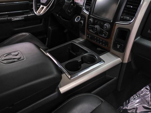 Used 2015 RAM 3500 Laramie w/ Cold Weather Group AWD/4WD image 24