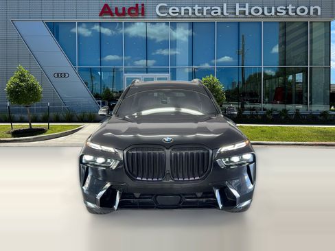 Used 2024 BMW X7 xDrive40i w/ Executive Package image 6