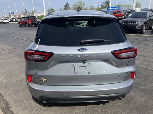 Certified 2024 Ford Escape ST-Line Elite AWD/4WD image 6