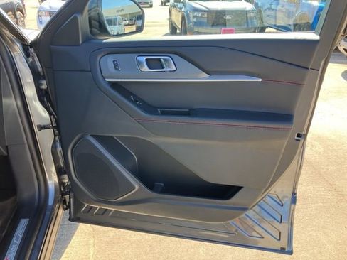 New 2026 Ford Explorer ST-Line w/ Premium Package image 13