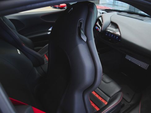 Used 2022 Ferrari SF90 Stradale AWD/4WD image 41