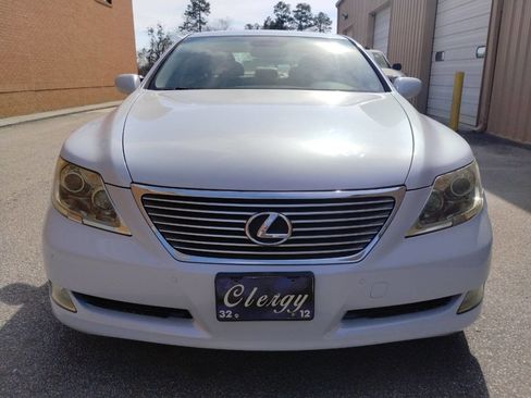 Used 2008 Lexus LS 460 image 2