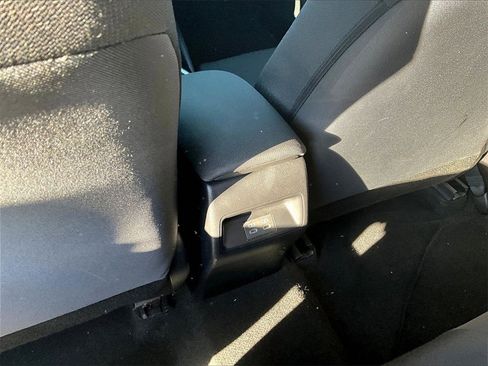 Used 2023 Toyota Corolla LE image 28