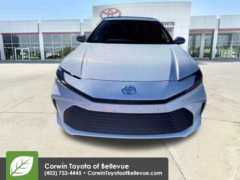 Used 2025 Toyota Camry LE image 11