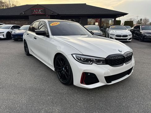 Used 2021 BMW 330i xDrive Sedan w/ Premium Package image 14