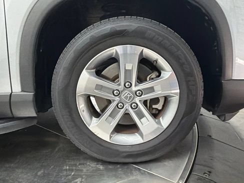 Used 2024 Honda Pilot EX-L image 9