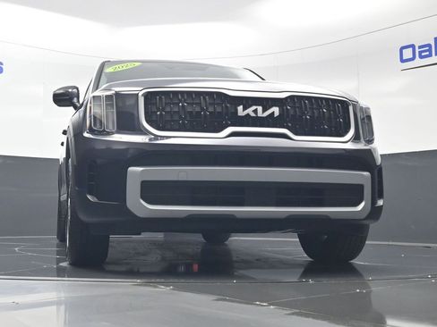 New 2025 Kia Telluride LX FWD image 40