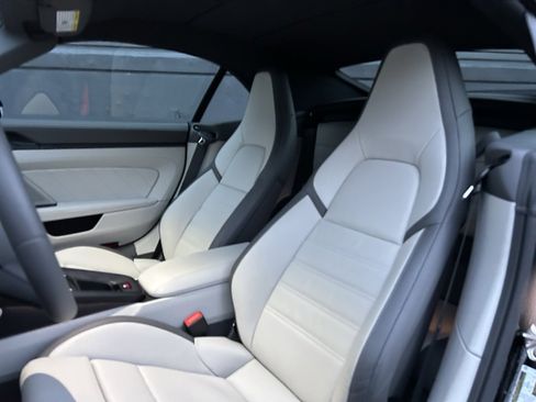 Certified 2026 Porsche 911 Carrera GTS image 18