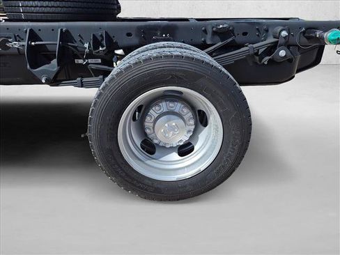 New 2026 RAM 5500 Tradesman w/ Chrome Appearance Group AWD/4WD image 8