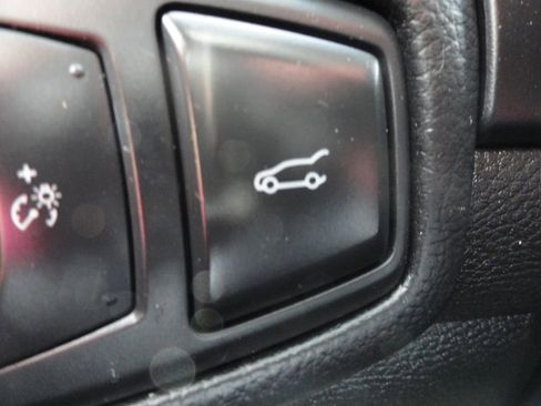 Used 2018 Ford Edge SEL w/ Equipment Group 201A FWD image 26