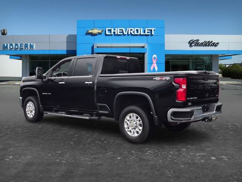 Certified 2022 Chevrolet Silverado 2500 LTZ w/ LTZ Convenience Package AWD/4WD image 3
