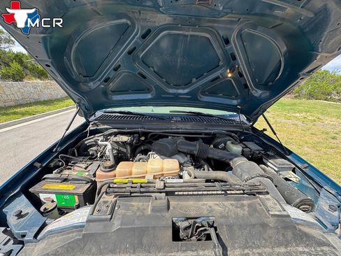 Used 2000 Ford F250 Lariat image 24