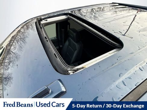 Used 2022 Chevrolet Silverado 1500 High Country w/ Technology Package image 25