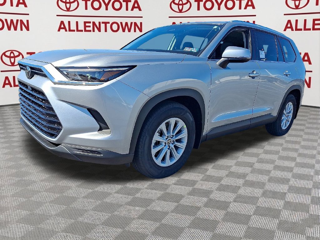 New 2026 Toyota Grand Highlander XLE FWD image 2