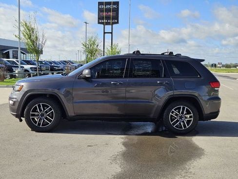 Used 2020 Jeep Grand Cherokee Trailhawk image 4