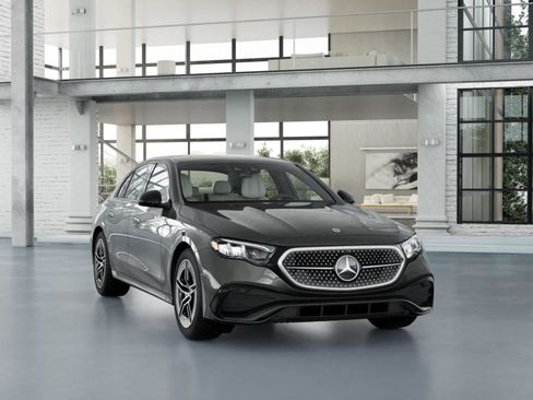 New 2026 Mercedes-Benz E 450 4MATIC Sedan image 9