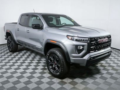 Used 2025 GMC Canyon Elevation w/ Convenience Package