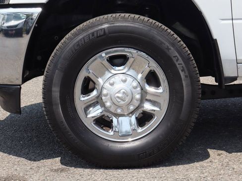 Used 2021 RAM 3500 Big Horn image 45