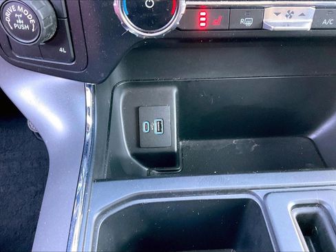 Used 2022 Ford F150 XLT w/ Equipment Group 302A High image 17