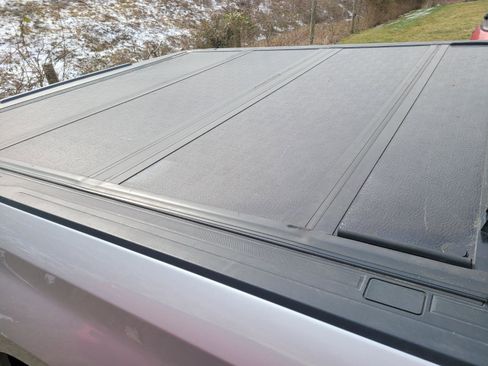 Used 2021 Chevrolet Silverado 1500 LT Trail Boss w/ Convenience Package II image 7