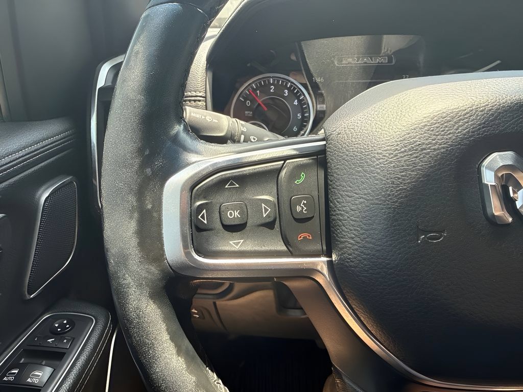 Used 2019 RAM 1500 Laramie RWD image 16