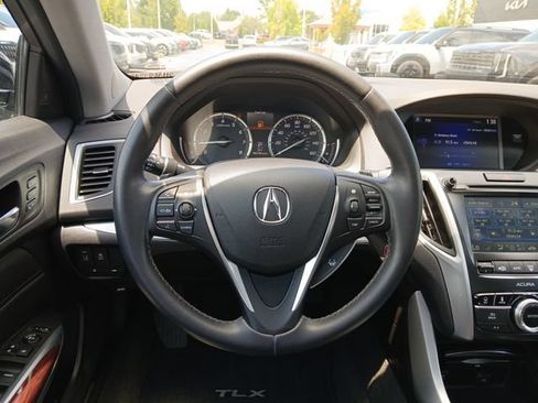 Used 2017 Acura TLX V6 w/ Technology Package FWD image 9