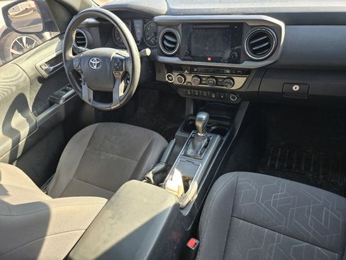 Certified 2017 Toyota Tacoma TRD Sport image 16