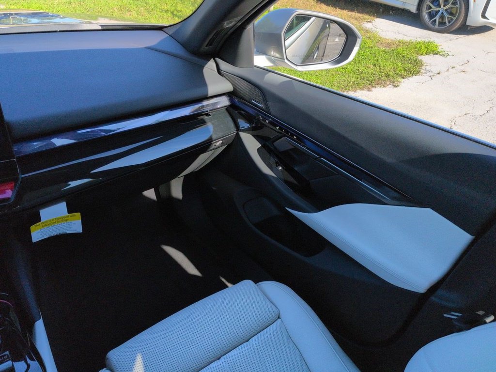 New 2027 BMW 530i xDrive w/ Premium Package AWD/4WD image 16