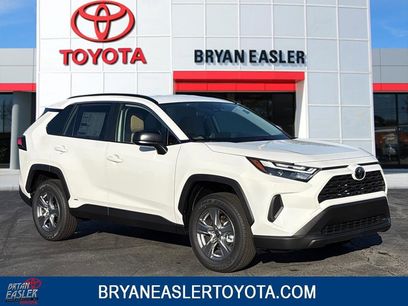 New 2025 Toyota RAV4 LE