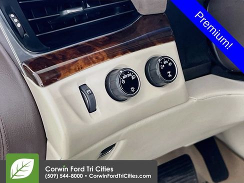 Used 2015 Cadillac Escalade ESV Premium AWD/4WD image 21