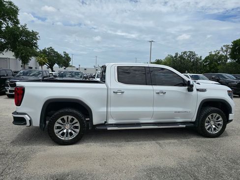 Used 2022 GMC Sierra 1500 Denali AWD/4WD image 9